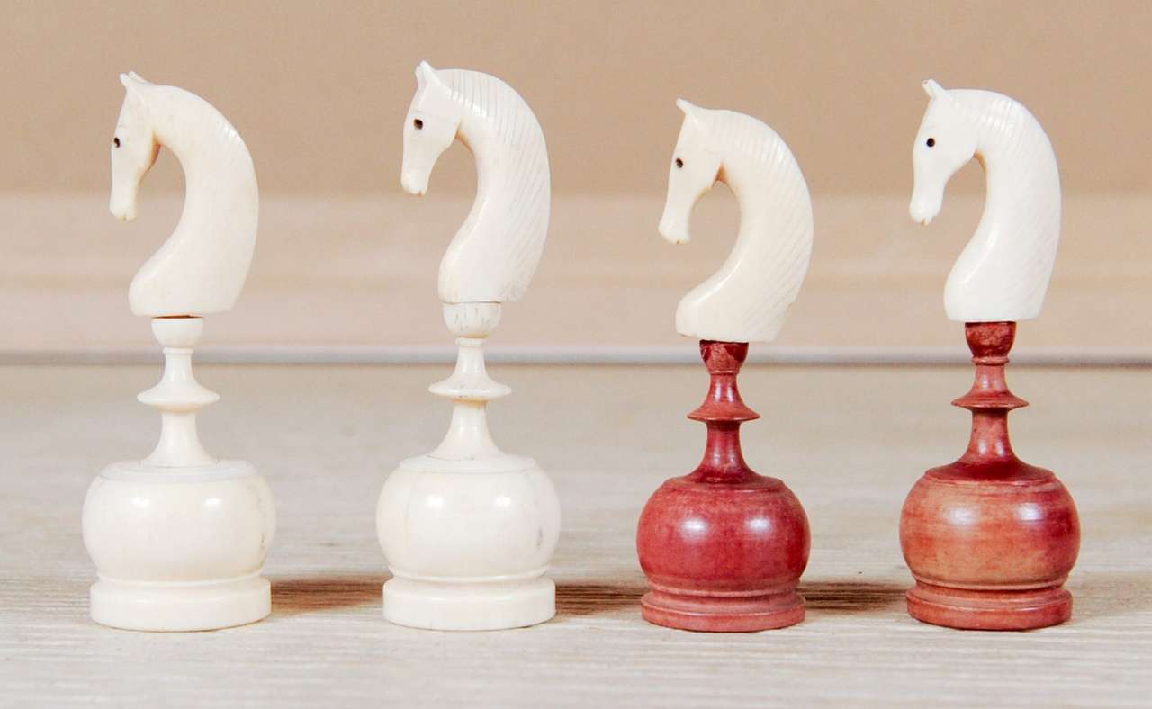 Bone Lyon chess set